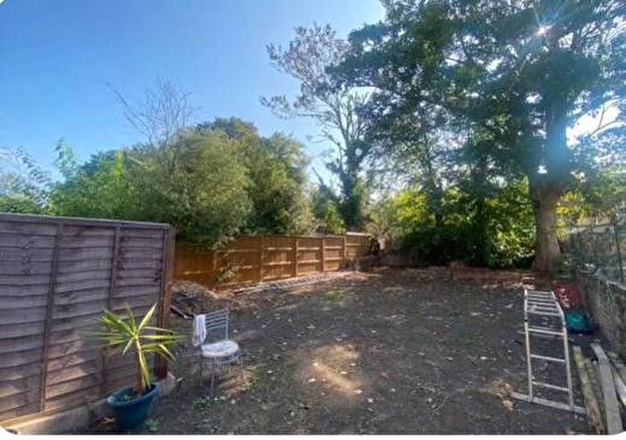 Studio To Rent In Evering Road, Upper Clapton, Hackney, E5
