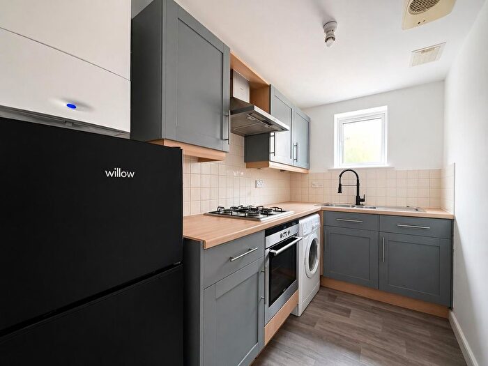 2 Bedroom Flat To Rent In Ffordd Ty Unnos, Llanishen, CF14