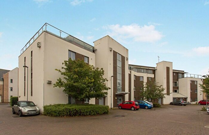 1 Bedroom Flat For Sale In Chieftain Way, Cambridge, Cambridgeshire, CB4