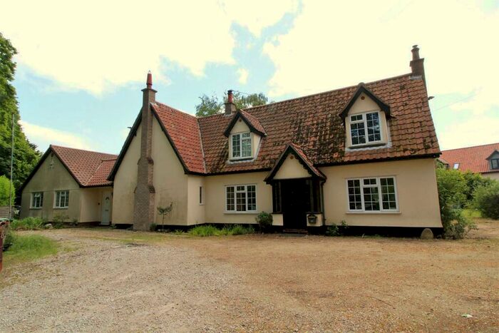 5 Bedroom Detached House For Sale In Ixworth Road, Norton, Bury St. Edmunds, IP31