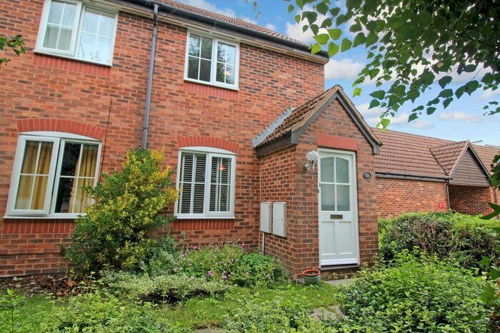 2 Bedroom Semi-Detached House To Rent In Dewell Mews, Old Town, Swindon, SN3