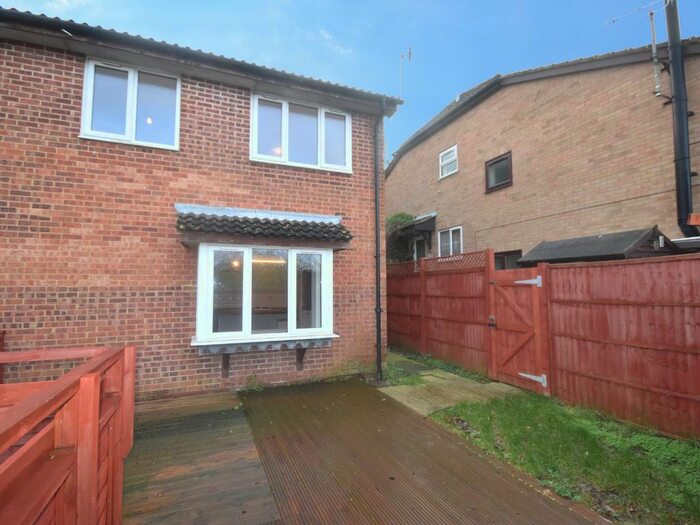 2 Bedroom Semi-Detached House To Rent In Pinders Road, Hastings, TN35