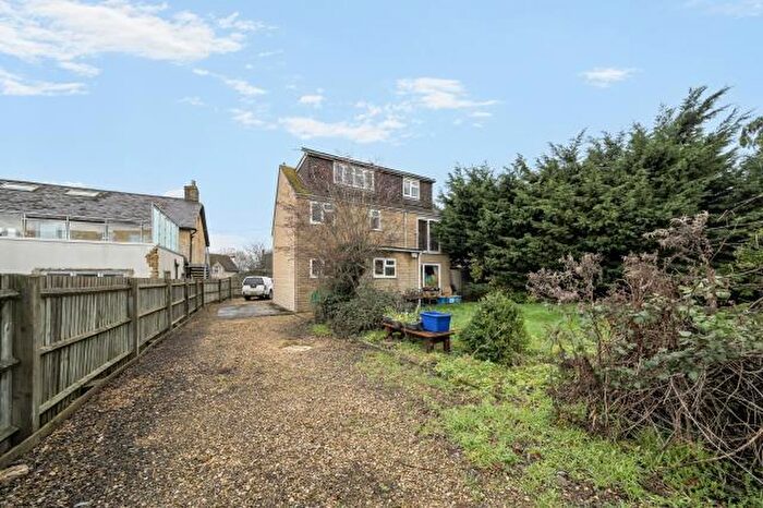 4 Bedroom Detached House For Sale In The New House, Horton-Cum-Studley, Oxford, OX33