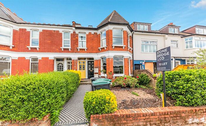 2 Bedroom Apartment For Sale In Albert Road, N22
