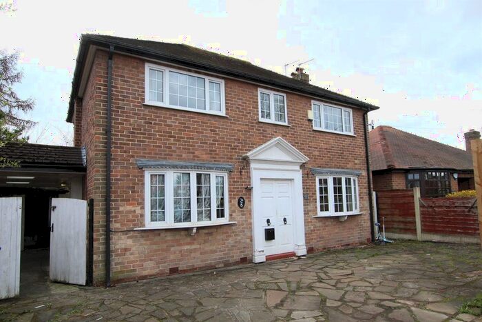 3 Bedroom Detached House For Sale In Ridge Avenue, Hale Barns, Altrincham, WA15