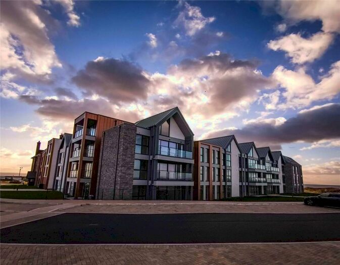 2 Bedroom Apartment To Rent In Rest Bay, Porthcawl, CF36