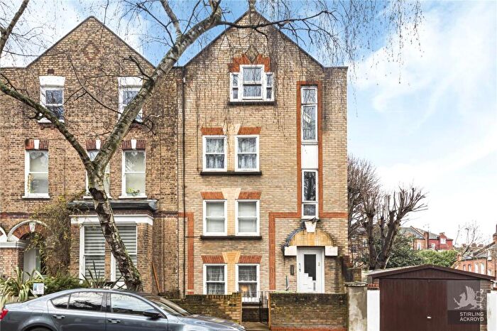 2 Bedroom Apartment To Rent In Wembury Road, London, N6