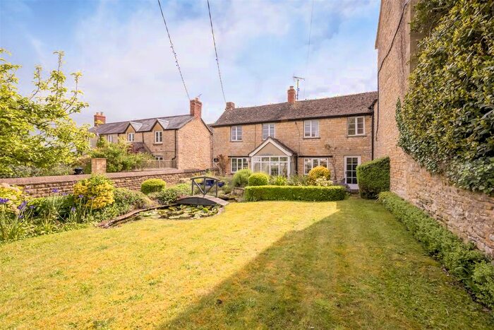 3 Bedroom Cottage For Sale In Castle Road, Wootton, Woodstock, OX20
