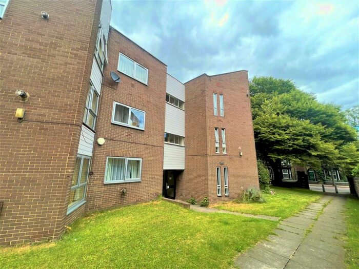2 Bedroom Flat To Rent In Westwood Court, Barnsley, S70