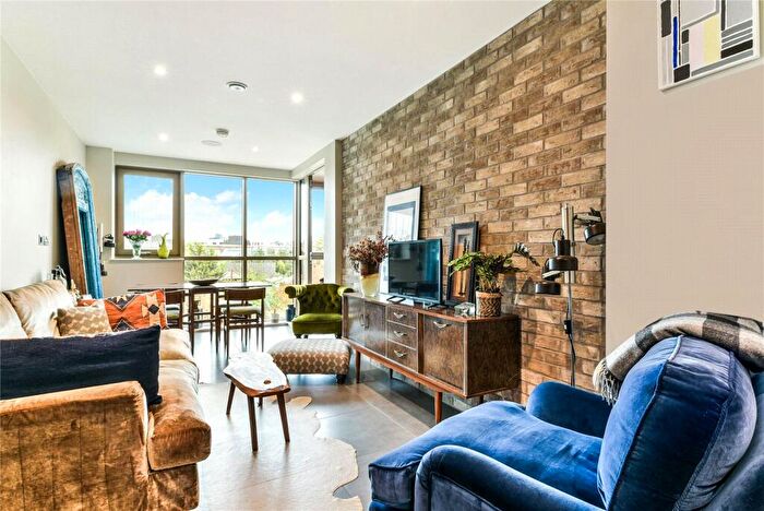 1 Bedroom Apartment To Rent In White Post Lane, London, E9