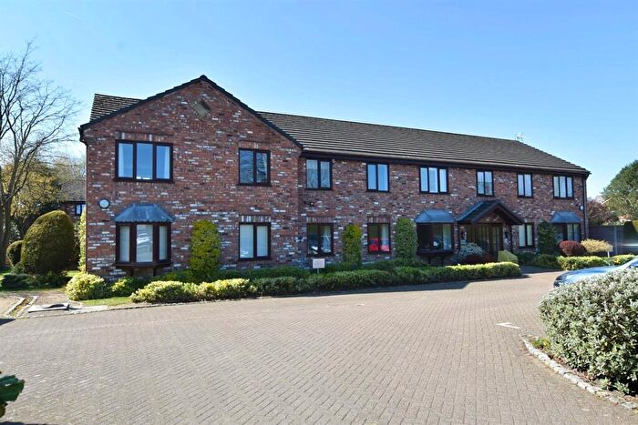 2 Bedroom Retirement Property For Sale In Sandringham Court, London Road, Holmes Chapel, CW4
