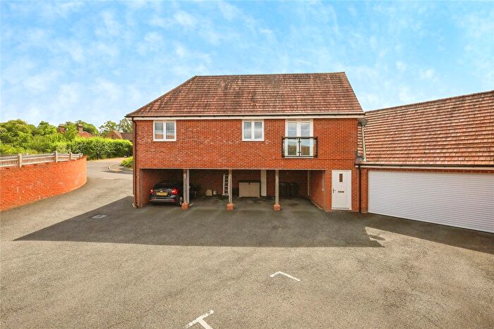 2 Bedroom Link Detached House For Sale In Mead Lane, Buxted, Uckfield, East Sussex, TN22