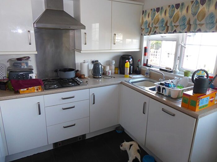 2 Bedroom Mobile/park Home For Sale In Loddon Court Farm Park, Beech Hill Road, Spencers Wood, Reading, Berkshire, RG7