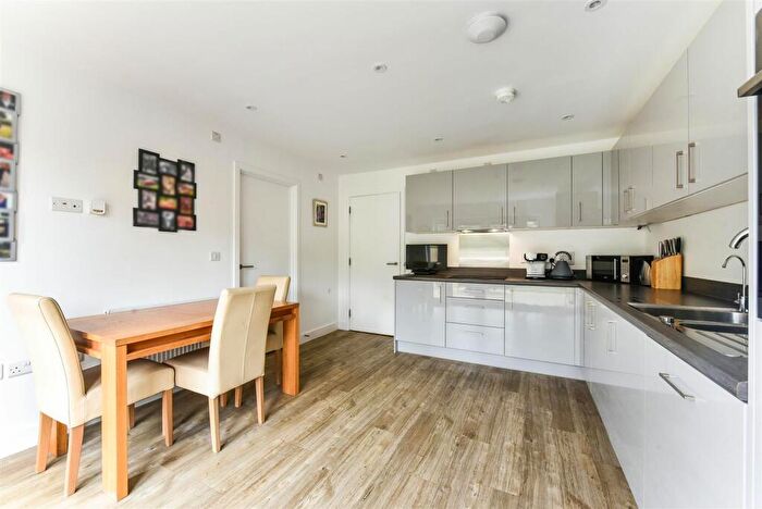 3 Bedroom Terraced House For Sale In Joseph Lancaster Lane, Chichester, PO19