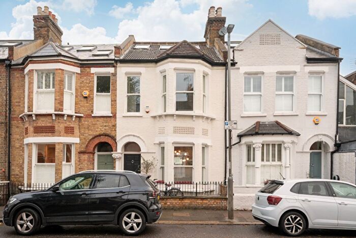 4 Bedroom Property For Sale In Weiss Road, West Putney, SW15