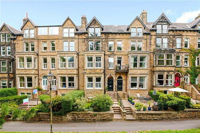 7 Bedroom Terraced House For Sale In Valley Drive, Harrogate, North Yorkshire, HG2