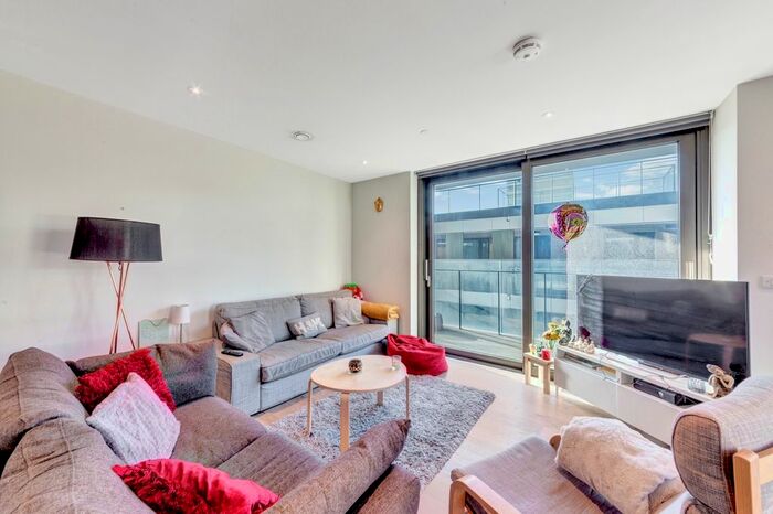 2 Bedroom Flat To Rent In The Tower, One The Elephant, Elephant &amp; Castle, SE1