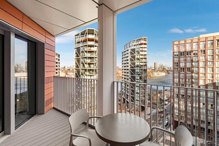 1 Bedroom Apartment To Rent In Nine Elms Lane, London, SW11