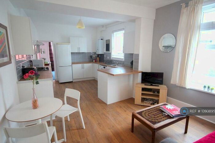 5 Bedroom End Of Terrace House To Rent In Apsley Road, Southsea, PO4