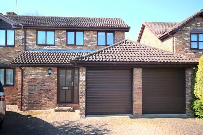 5 Bedroom Property To Rent In Rochester Avenue, Canterbury, CT1