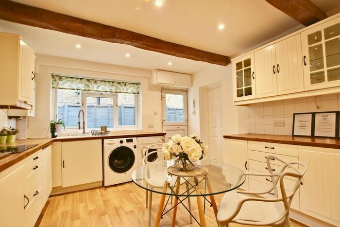 3 Bedroom Terraced House To Rent In Southlands Road, Bromley, BR1