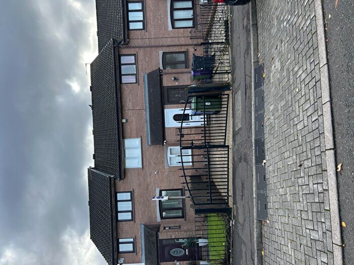 2 Bedroom Detached House To Rent In Preston Place, Glasgow, G42