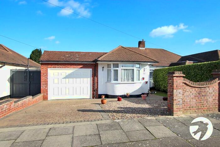 3 Bedroom Bungalow To Rent In Eaton Road, Sidcup, Kent, DA14