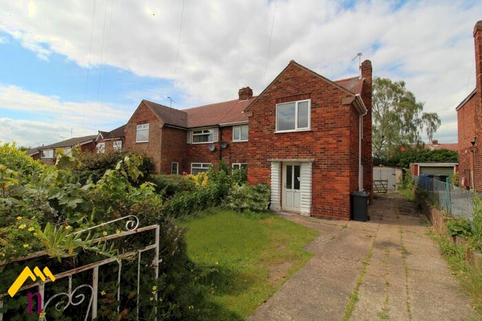 3 Bedroom Semi-Detached House To Rent In Nearfield Road, Bessacarr, Doncaster, DN4