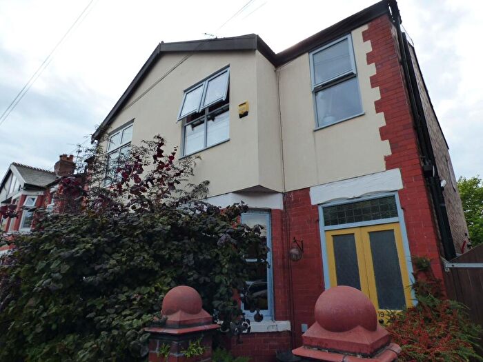 3 Bedroom Semi-Detached House To Rent In Carlton Avenue, Stockport, SK6