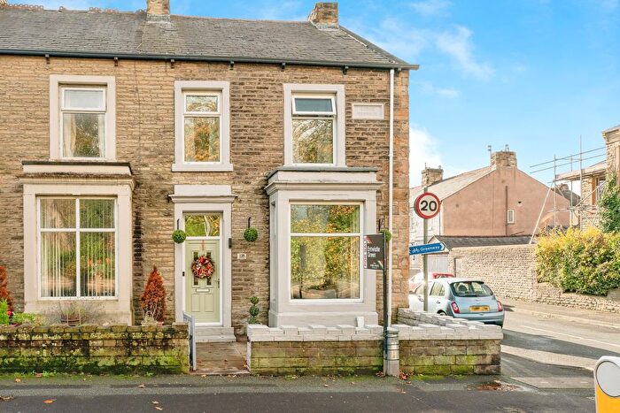 3 Bedroom End Terrace House For Sale In Burnley Road, Padiham, Burnley, Lancashire, BB12