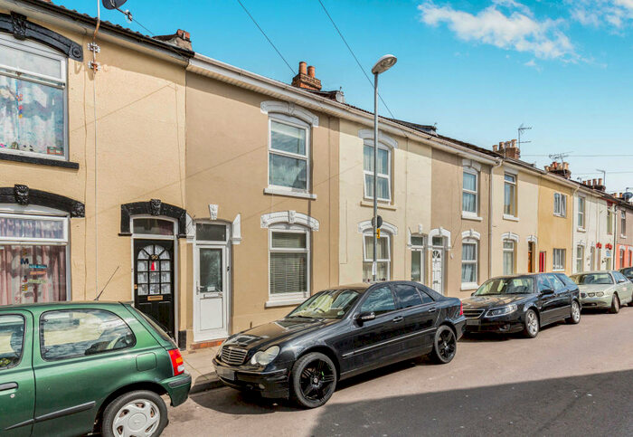 2 Bedroom House To Rent In Havant Road, Portsmouth, PO2