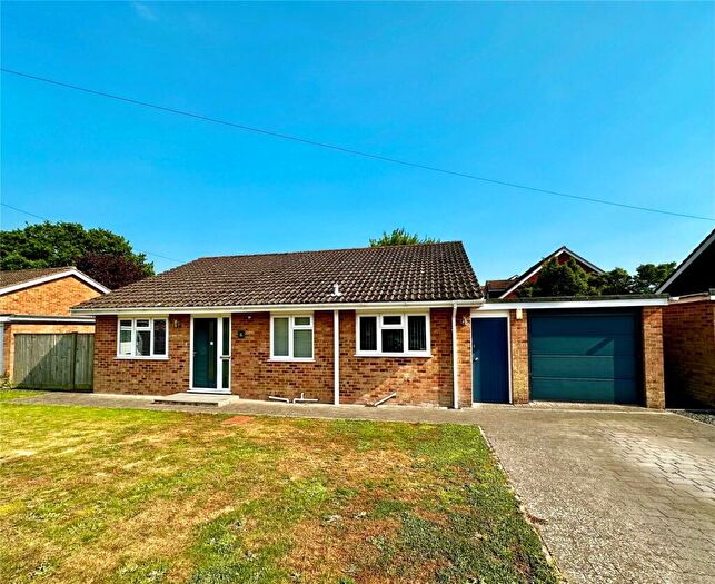 3 Bedroom Bungalow For Sale In Pinetops Close, Pennington, Lymington, Hampshire, SO41