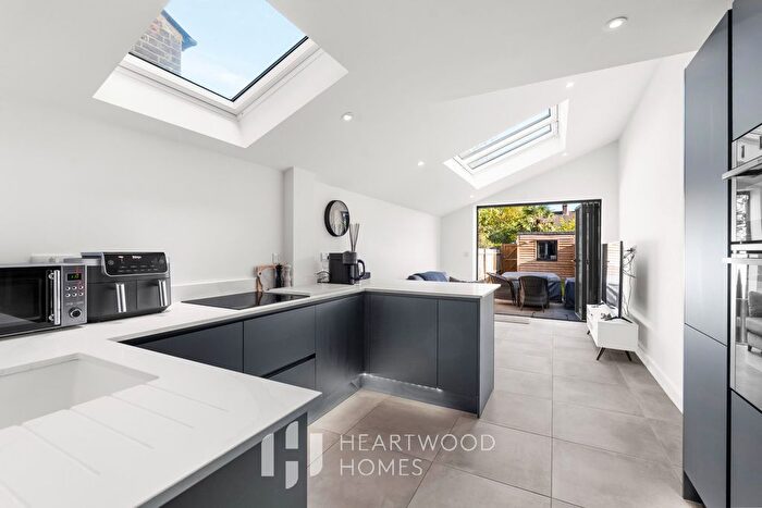 2 Bedroom Terraced House For Sale In Sandridge Road, St. Albans, AL1