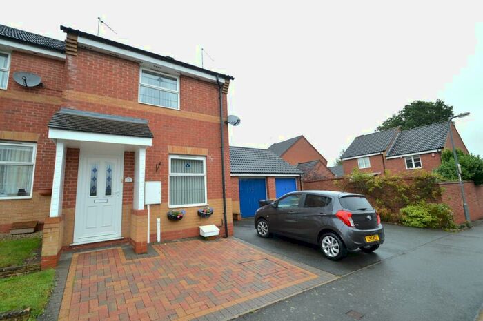3 Bedroom Semi-Detached House To Rent In Boot Piece Lane, Redditch, Worcestershire, B97