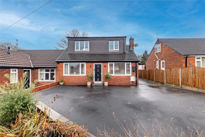 3 Bedroom Semi Detached House For Sale In Egremont Road, Milnrow, Rochdale, OL16