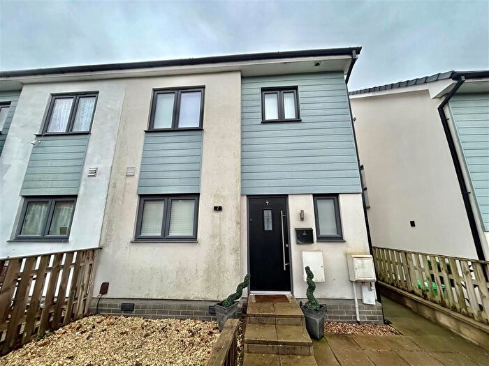 3 Bedroom Property To Rent In Farmlands Close, Nottingham, NG5