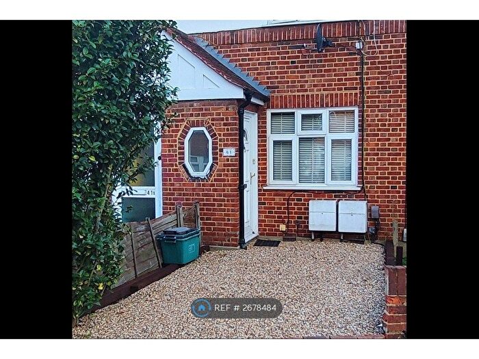 2 Bedroom Maisonette To Rent In Errol Gardens, Motspur Park, KT3