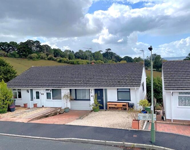 3 Bedroom Semi-Detached House For Sale In Whitchurch Avenue, Broadfields, Exeter, EX2