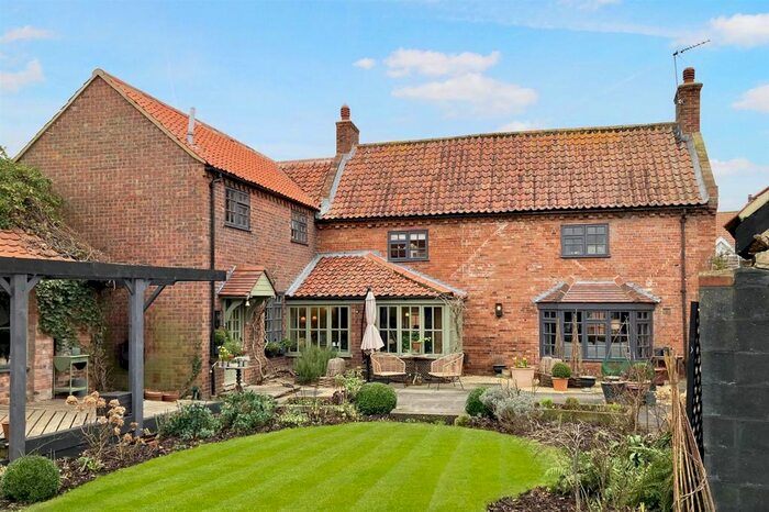 4 Bedroom Detached House For Sale In Rectory Street, Beckingham, Lincoln, LN5