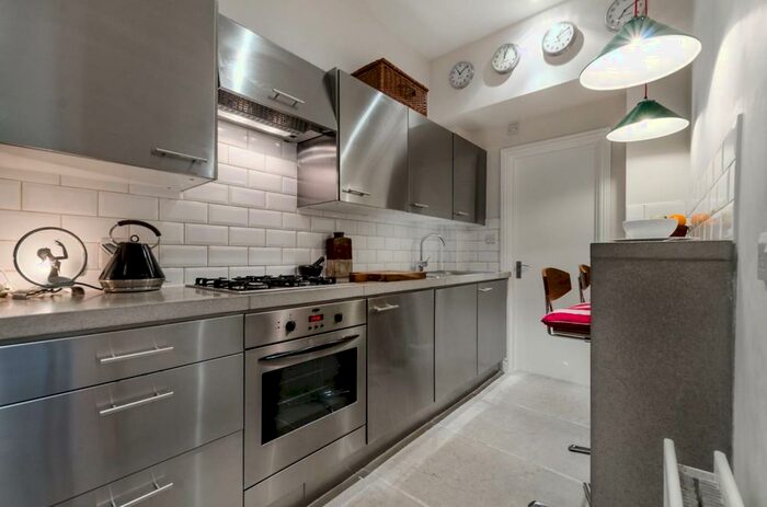 Studio To Rent In Constantine Road, Hampstead, London, NW3