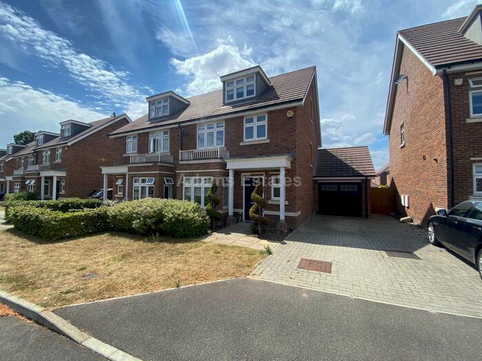 4 Bedroom Semi-Detached House To Rent In Freshers Grove, Earley, RG6