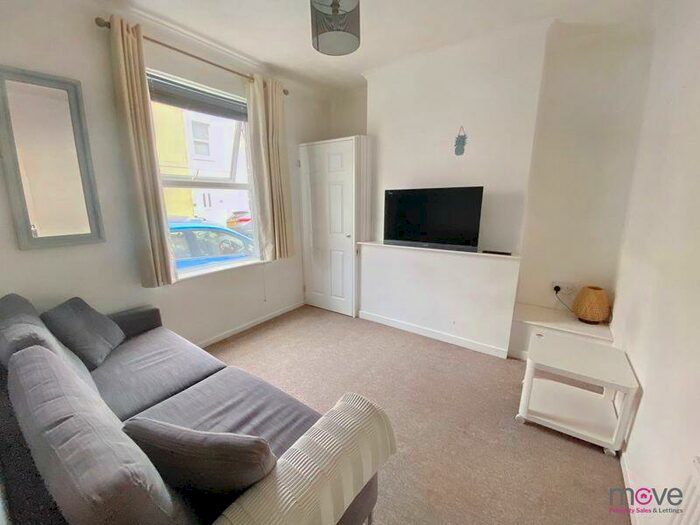 3 Bedroom Terraced House To Rent In St. Pauls Street North, Close To Town Centre, GL50