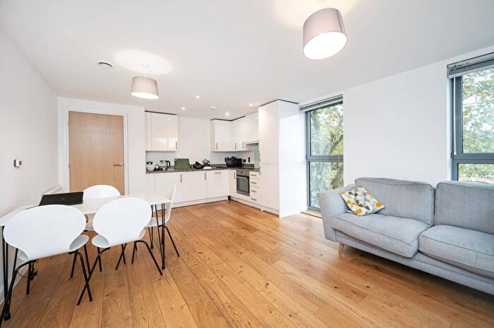 2 Bedroom Flat For Sale In Chesworth Court, Fulneck Place, Stepney, London, E1