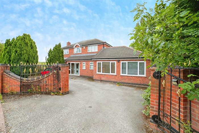 Detached House For Sale In The Ridge, Blackwell, Alfreton, DE55