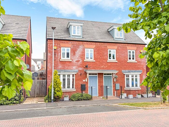 3 Bedroom Semi-Detached House For Sale In Cicero Crescent, Fairfields, Milton Keynes, MK11