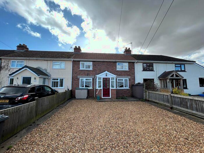 3 Bedroom Terraced House To Rent In Northwick Road, Bristol, BS35