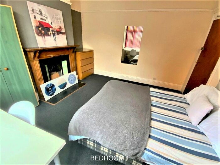 6 Bedroom Terraced House To Rent In St Michaels Road, Coventry, CV2