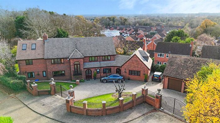 7 Bedroom Detached House For Sale In Reedhill, West Hunsbury, NN4