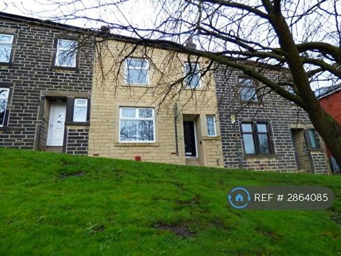 3 Bedroom Terraced House To Rent In Worswick Crescent, Rossendale, BB4