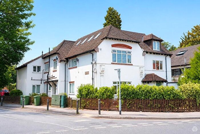 2 Bedroom Flat For Sale In Dartford Road, Bexley, DA5
